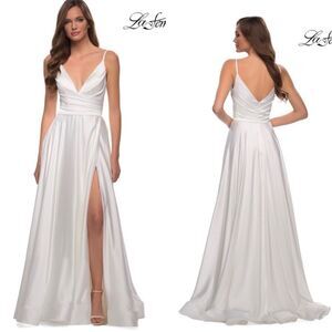 La Femme NWT 28607 Strappy Back Satin Ballgown in White Size 4